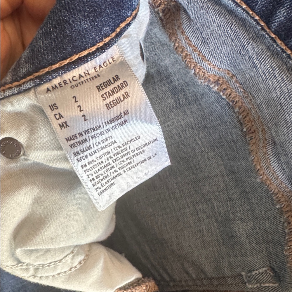 American Eagle Outfitters Women's Size 2 Flare Jeans Casual Next Level Stretch - Picture 4 of 5